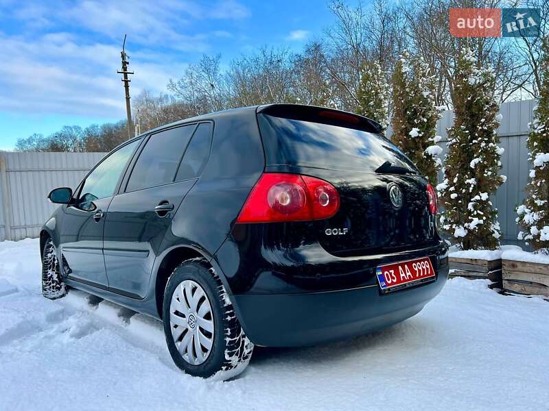 Хетчбек Volkswagen Golf 2008 в Полтаві