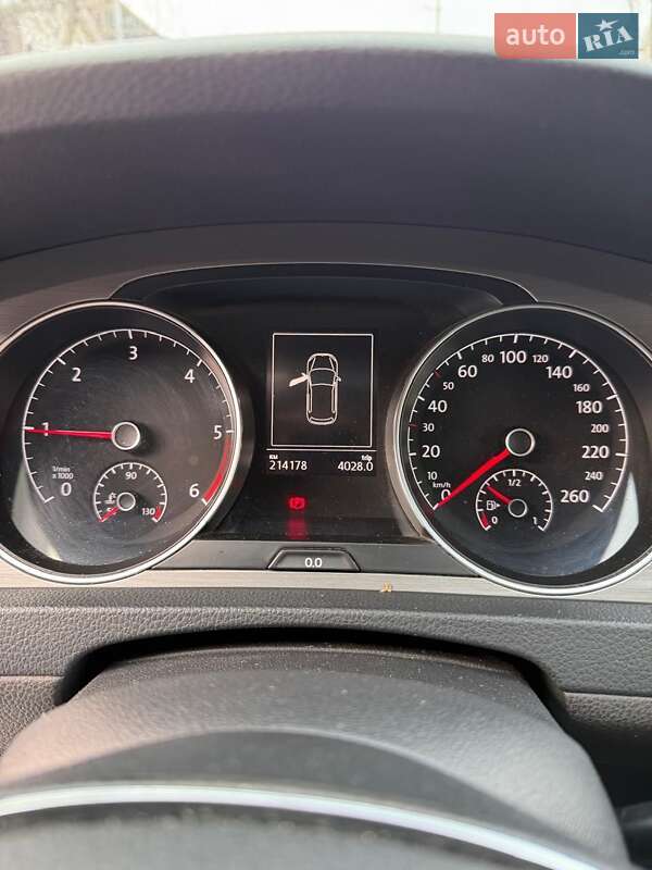 Хетчбек Volkswagen Golf 2014 в Запоріжжі