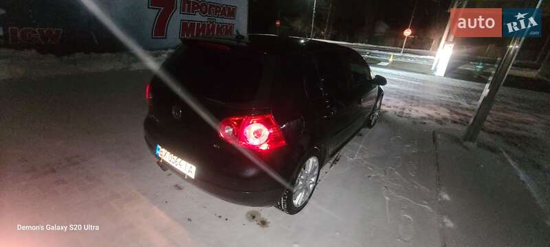 Хэтчбек Volkswagen Golf 2006 в Хмельницком