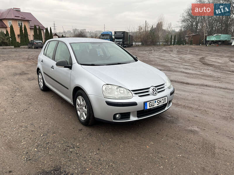 Хетчбек Volkswagen Golf 2007 в Нововолинську