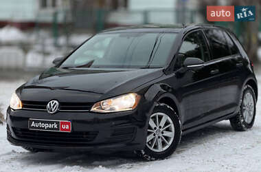Хетчбек Volkswagen Golf 2015 в Києві