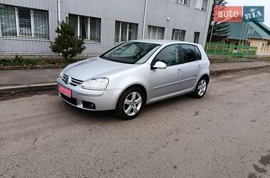 Хетчбек Volkswagen Golf 2008 в Луцьку