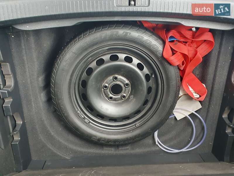 Универсал Volkswagen Golf 2015 в Киеве