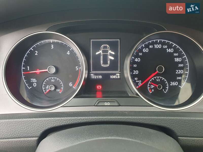 Универсал Volkswagen Golf 2015 в Киеве