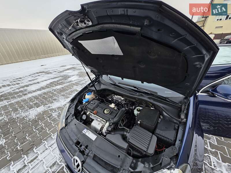 Универсал Volkswagen Golf 2010 в Луцке