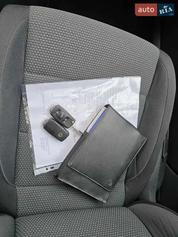 Универсал Volkswagen Golf 2010 в Луцке документ