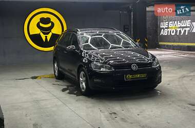 Универсал Volkswagen Golf 2016 в Черновцах