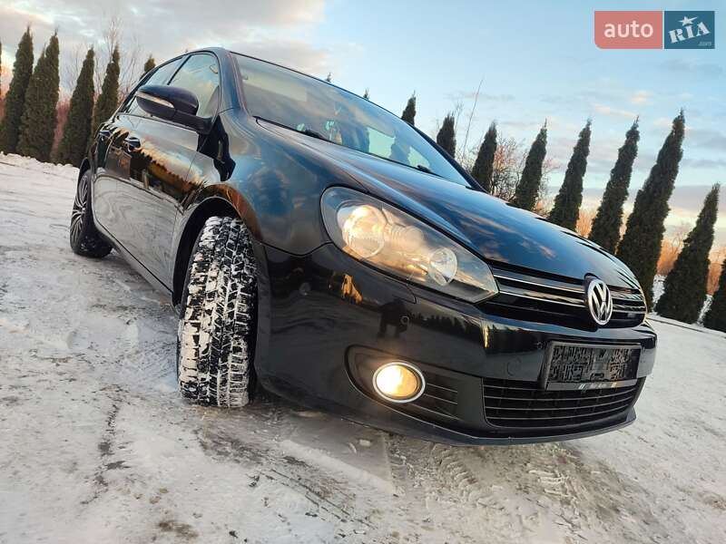 Хетчбек Volkswagen Golf 2010 в Івано-Франківську