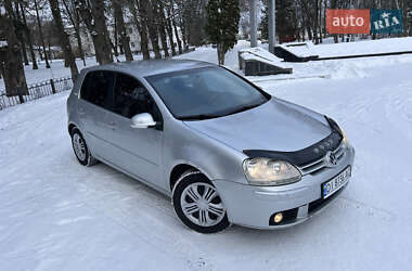 Хетчбек Volkswagen Golf 2006 в Ніжині