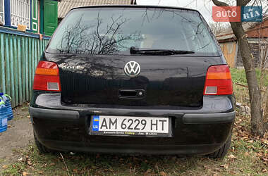 Хэтчбек Volkswagen Golf 2001 в Житомире