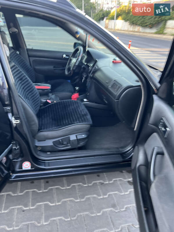 Універсал Volkswagen Golf 1999 в Одесі