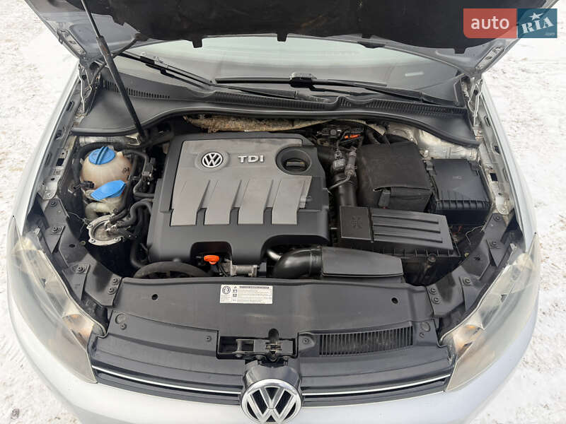 Хетчбек Volkswagen Golf 2010 в Вінниці