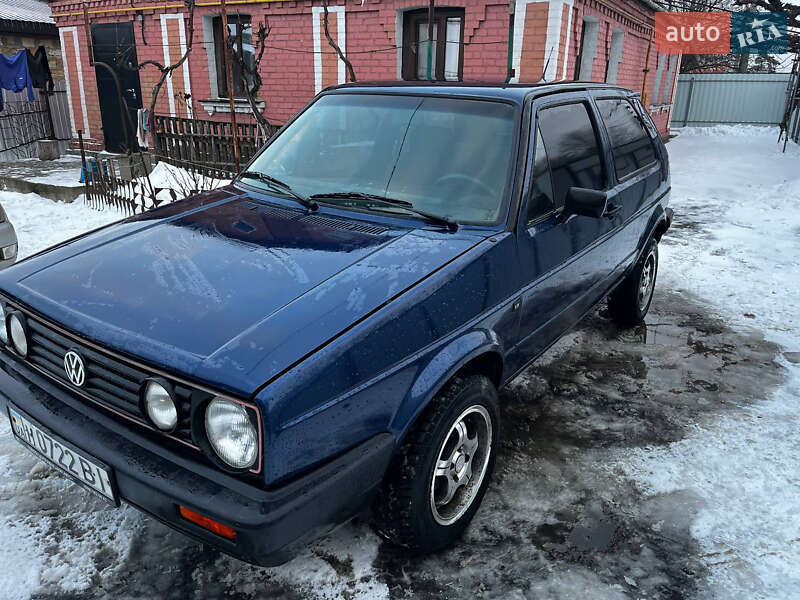 Хетчбек Volkswagen Golf 1986 в Гайсину