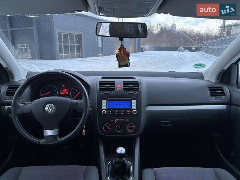 Хэтчбек Volkswagen Golf 2007 в Львове