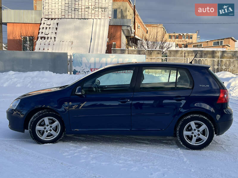 Хетчбек Volkswagen Golf 2007 в Лубнах