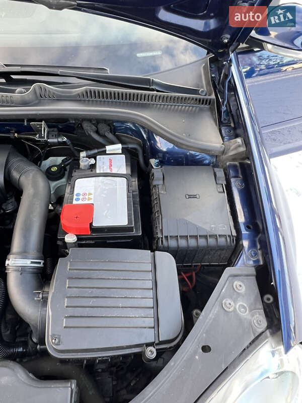 Хетчбек Volkswagen Golf 2007 в Лубнах