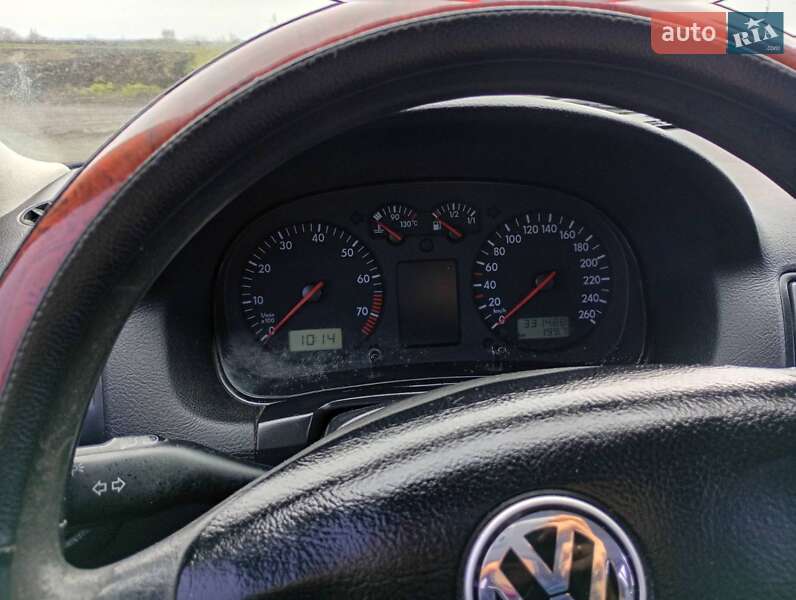 Универсал Volkswagen Golf 2001 в Великой Багачке