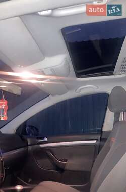 Хетчбек Volkswagen Golf 2006 в Тальному