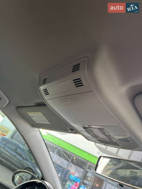 Хетчбек Volkswagen Golf 2016 в Городку