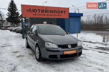 Хэтчбек Volkswagen Golf 2006 в Сумах