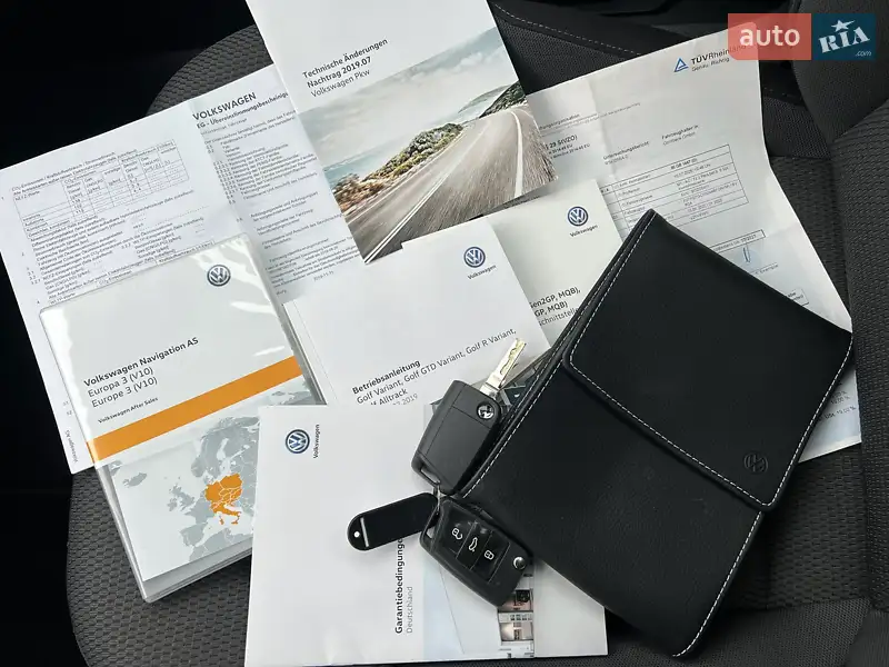 Универсал Volkswagen Golf 2019 в Луцке документ