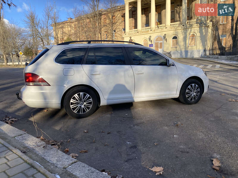 Универсал Volkswagen Golf 2010 в Николаеве фото 2 Универсал Volkswagen Golf 2010 в Николаеве
