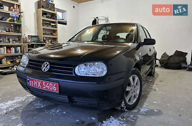 Хэтчбек Volkswagen Golf 2003 в Бучаче