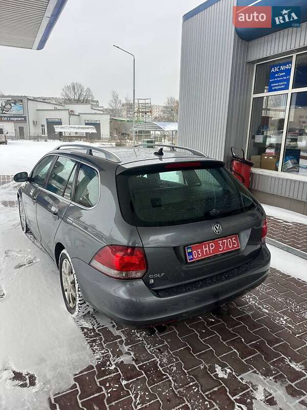Універсал Volkswagen Golf 2010 в Сумах