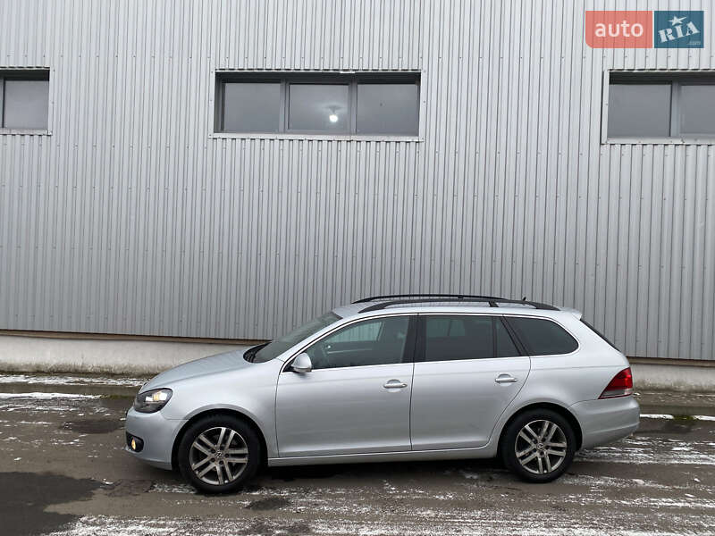 Універсал Volkswagen Golf 2013 в Мукачевому