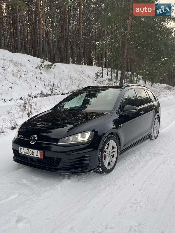 Volkswagen Golf 2016