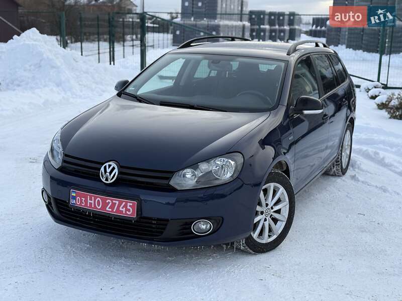 Универсал Volkswagen Golf 2012 в Сарнах