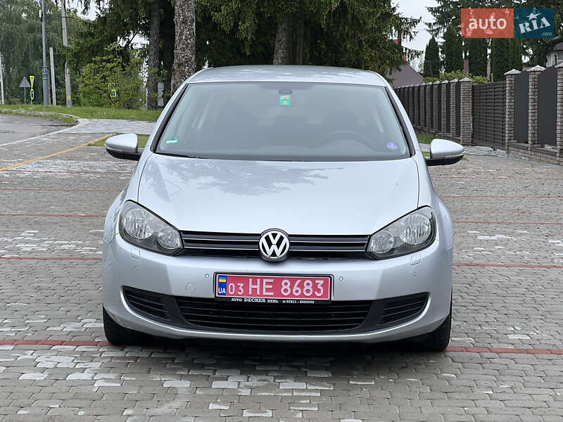 Хэтчбек Volkswagen Golf 2009 в Староконстантинове