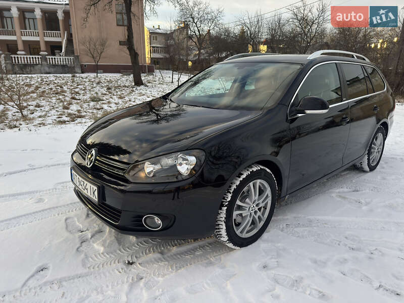 Универсал Volkswagen Golf 2012 в Калуше