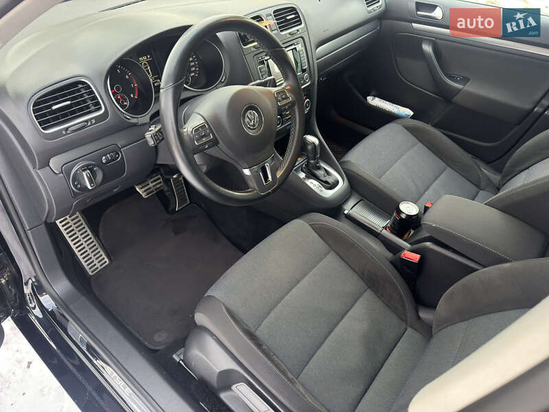 Универсал Volkswagen Golf 2012 в Калуше