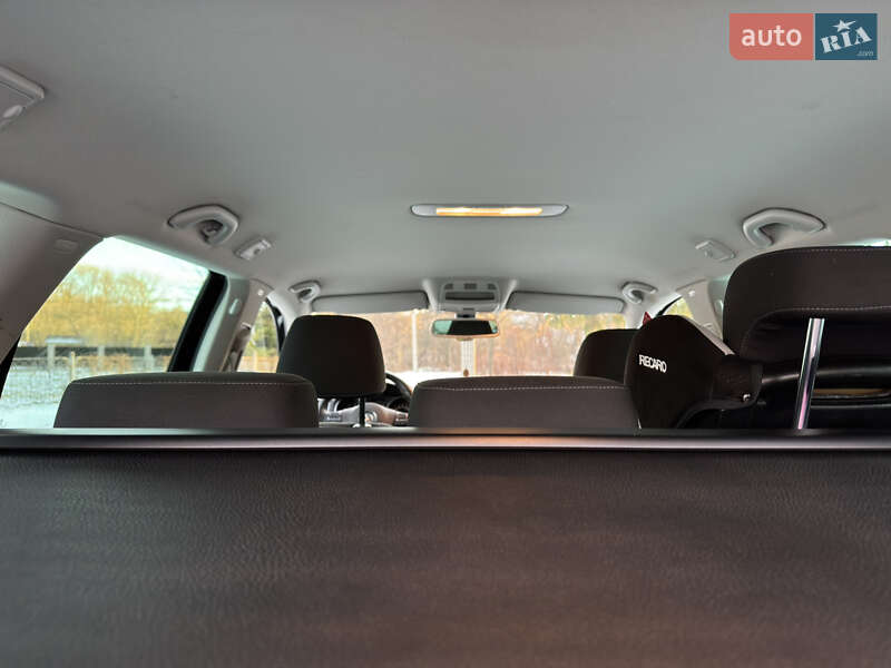 Универсал Volkswagen Golf 2012 в Калуше