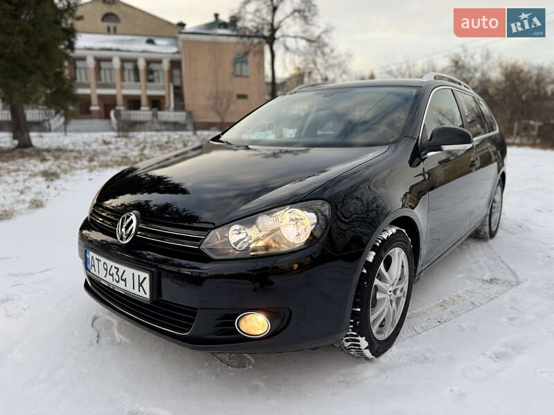 Универсал Volkswagen Golf 2012 в Калуше