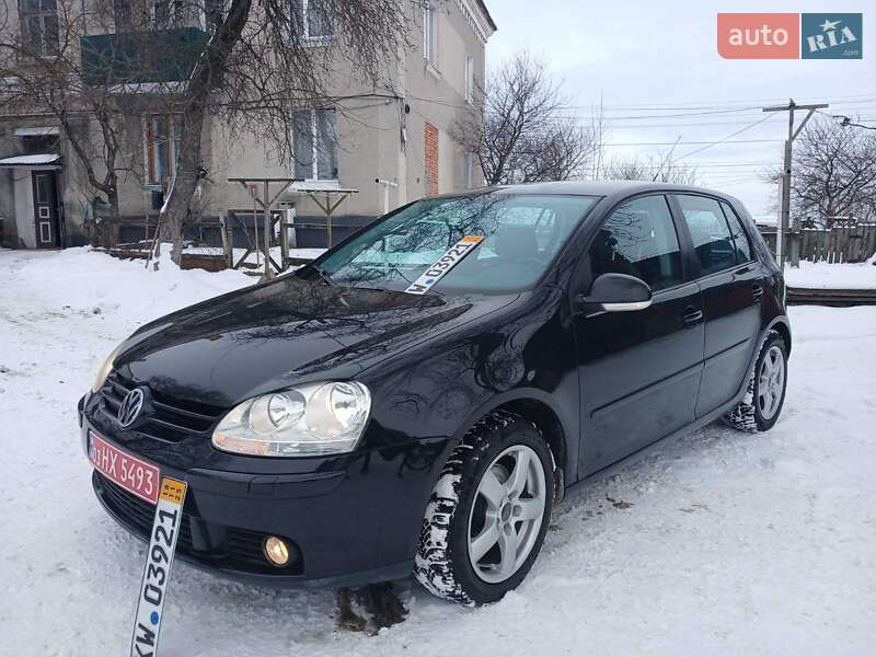 Хетчбек Volkswagen Golf 2006 в Тернополі
