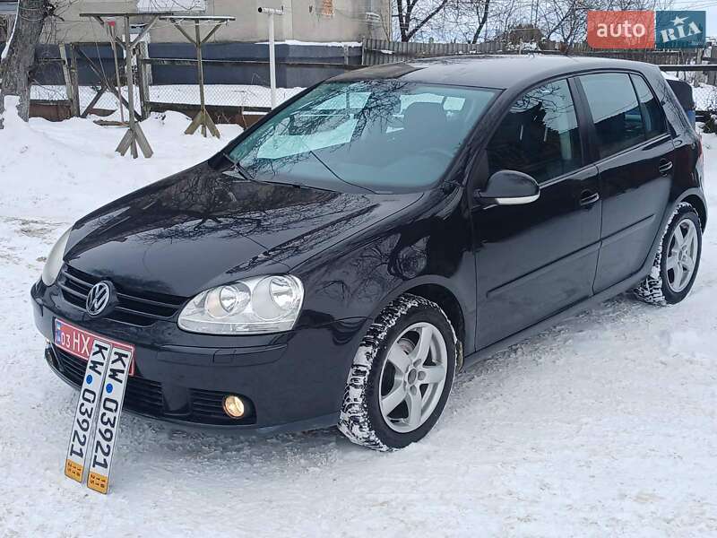 Хетчбек Volkswagen Golf 2006 в Тернополі