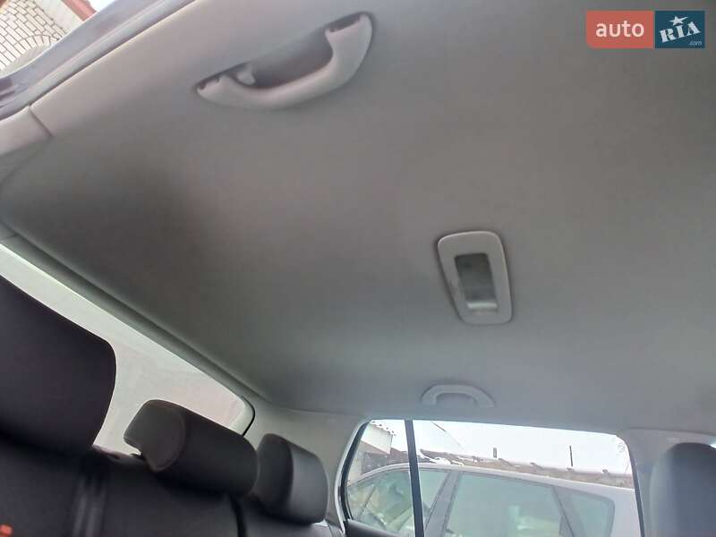 Хетчбек Volkswagen Golf 2006 в Тернополі