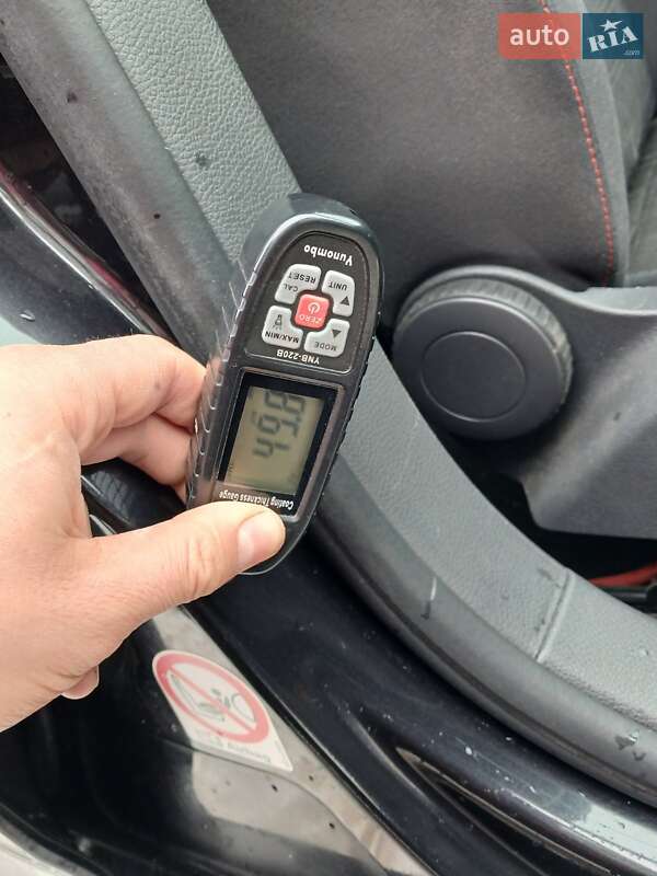 Хетчбек Volkswagen Golf 2006 в Тернополі