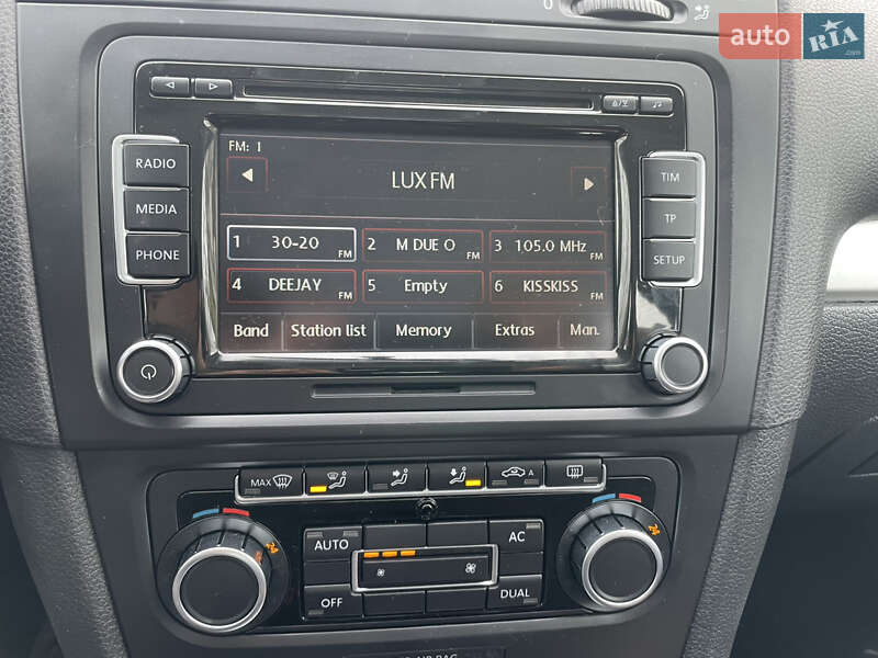 Хэтчбек Volkswagen Golf 2009 в Хмельницком