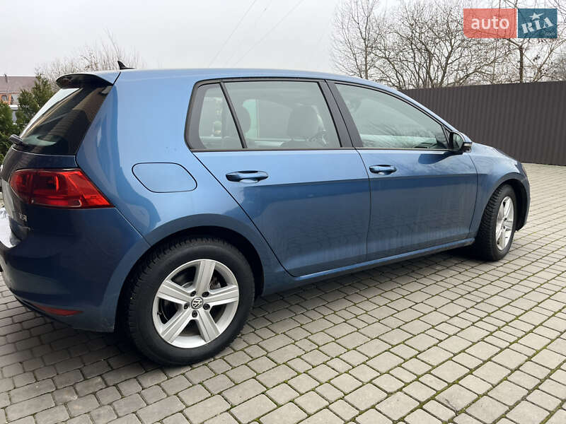 Хетчбек Volkswagen Golf 2017 в Вінниці