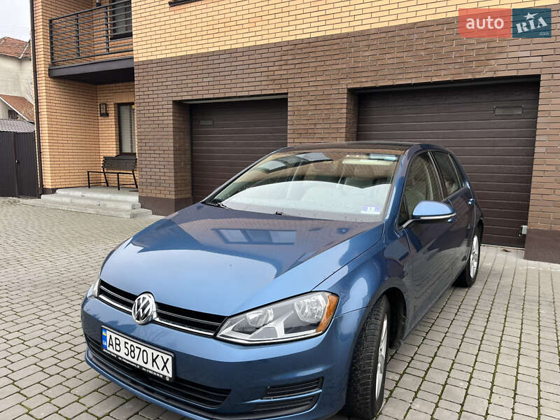Хетчбек Volkswagen Golf 2017 в Вінниці