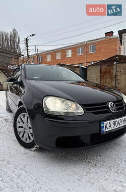 Хэтчбек Volkswagen Golf 2005 в Вишневом