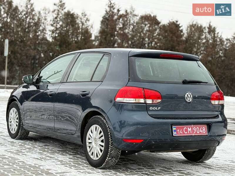 Хетчбек Volkswagen Golf 2010 в Вінниці
