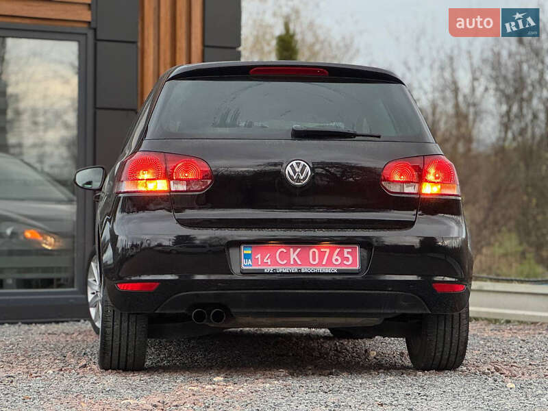 Хетчбек Volkswagen Golf 2010 в Дрогобичі