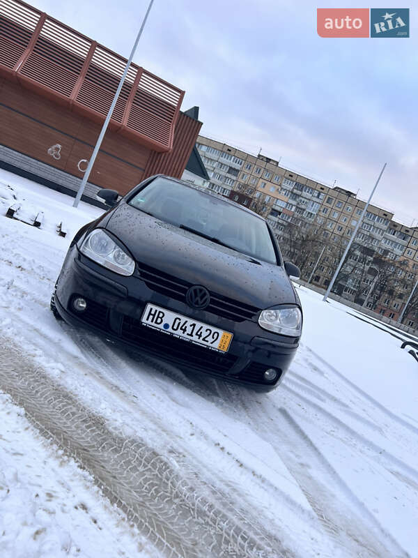 Хэтчбек Volkswagen Golf 2008 в Кривом Роге