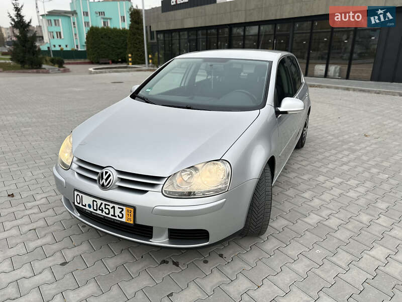 Хэтчбек Volkswagen Golf 2008 в Дунаевцах