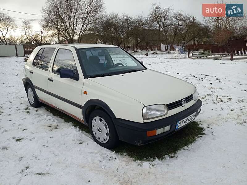 Хэтчбек Volkswagen Golf 1993 в Ивано-Франковске