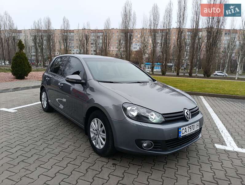 Хэтчбек Volkswagen Golf 2012 в Черкассах